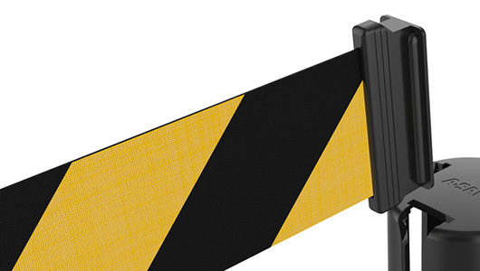 Up to 9m (29.5ft) of high tensile webbing clearly defines restricted areas to protect workers and prevent unauthorised access.